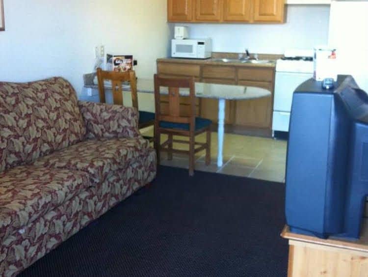 Oaktree Inn and Suites Oklahoma City Oaktree Inn and Suites Oklahoma City