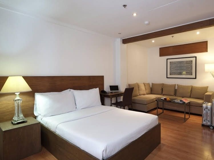 Hotel Durban Makati0