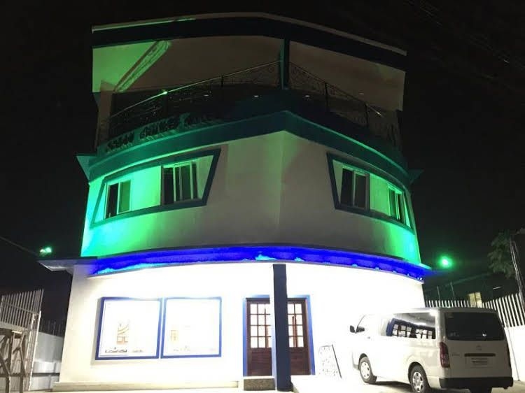Ocean Cruise Hotel1