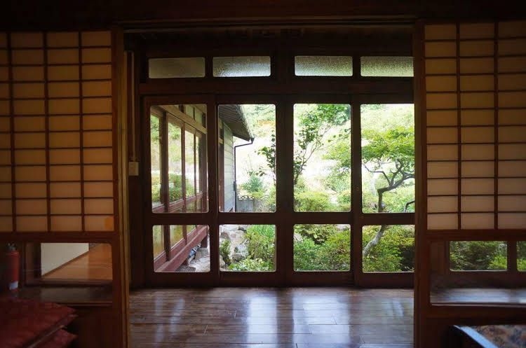 ยูโนฮิระ-ออนเซน ทากาโอโซ (Yunohira-Onsen Takaosou)1