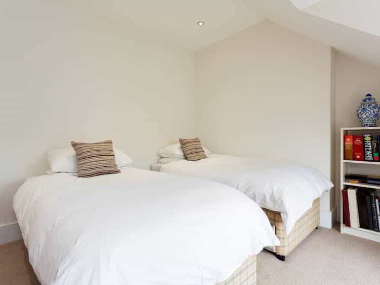Veeve 5 Bed House Winterbrook Road Herne Hill Near Clapham Veeve 5 Bed House Winterbrook Road Herne Hill Near Clapham