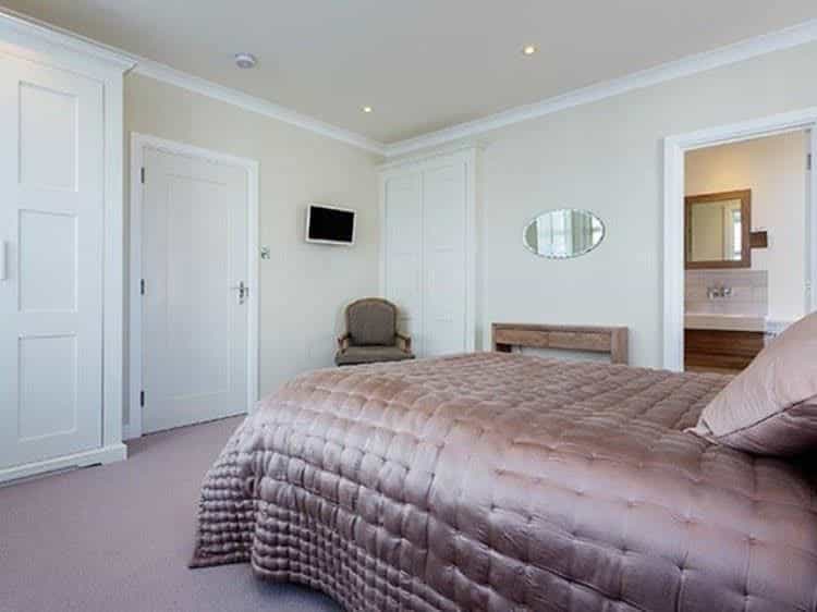 Veeve Townhouse 5 Minutes From Oxford Street 3 Bedrooms Veeve Townhouse 5 Minutes From Oxford Street 3 Bedrooms