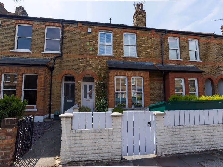 Veeve 3 Bed House On Sunderland Road South Ealing3