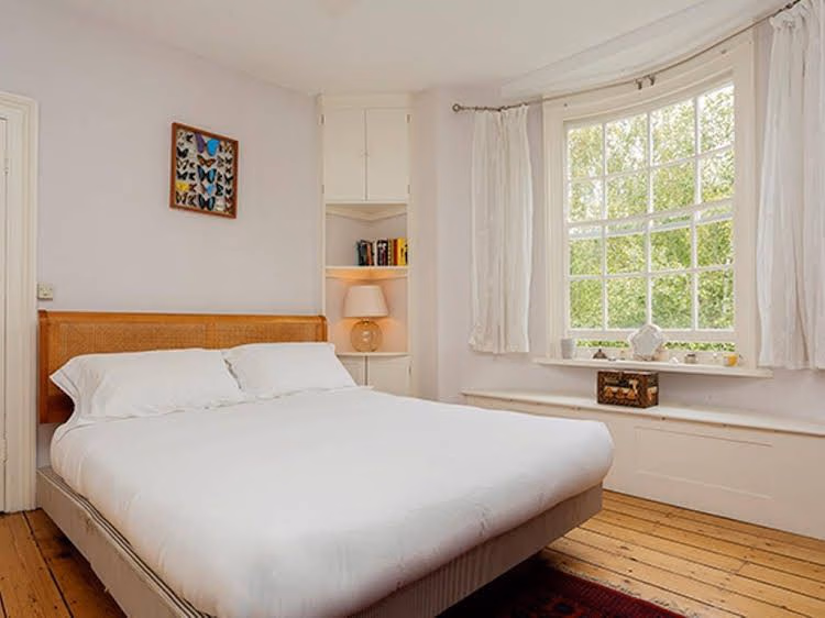 Veeve Georgian Townhouse 3 Bed 2 Bath St Peter S St Islington2