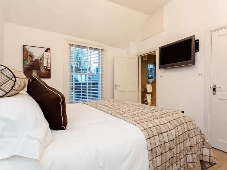 Veeve Luxurious 4 Bed 4 Bath Home In The Heart Of Hampstead Veeve Luxurious 4 Bed 4 Bath Home In The Heart Of Hampstead