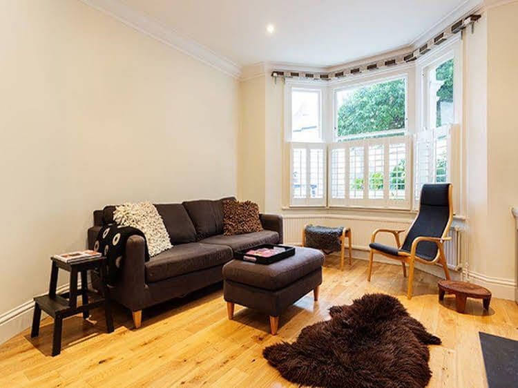 Veeve Colourful 2 Bed Family Flat Larkhall Rise Clapham Veeve Colourful 2 Bed Family Flat Larkhall Rise Clapham