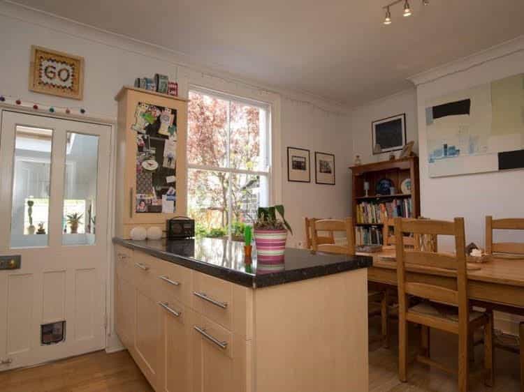 Veeve 3 Bed Family House On Esparto Street Wandsworth Veeve 3 Bed Family House On Esparto Street Wandsworth