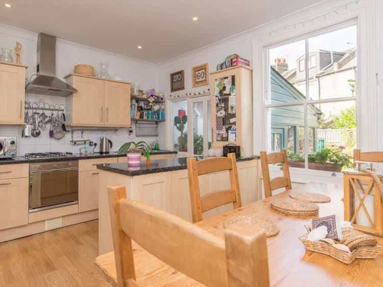 Veeve 3 Bed Family House On Esparto Street Wandsworth Veeve 3 Bed Family House On Esparto Street Wandsworth