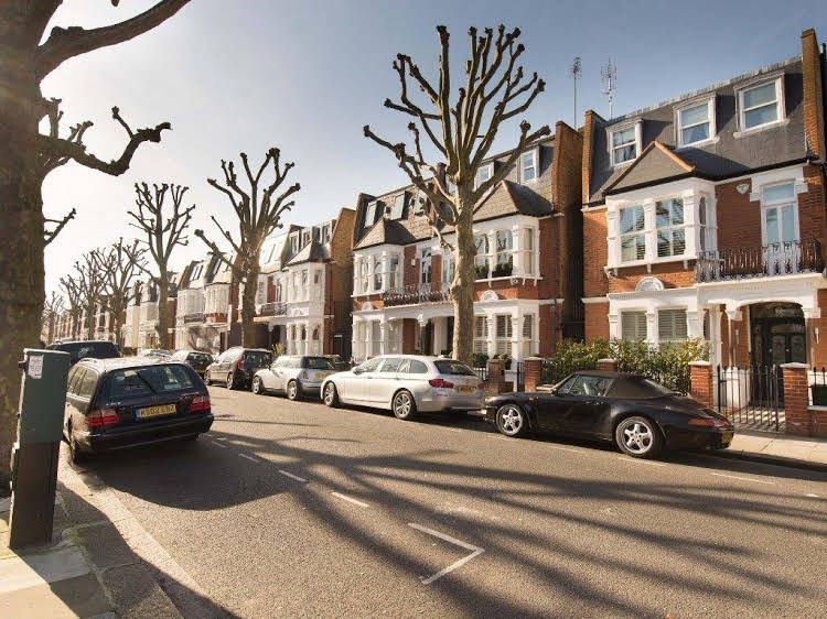 Veeve Stunning 6 Bed House Ellerby Street Fulham4