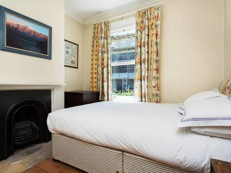 Veeve 2 Bed House Dymock Street Fulham Veeve 2 Bed House Dymock Street Fulham