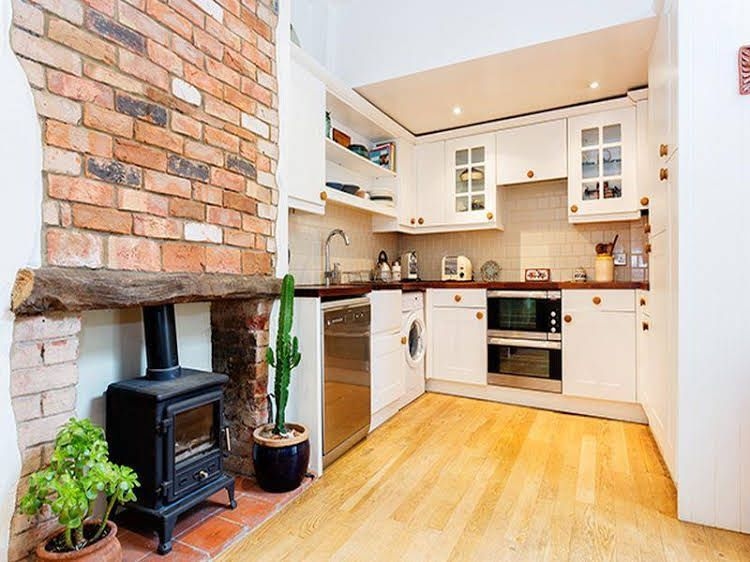 Veeve Lovely Cottage 2 Bedroom Near Hampstead Heath1
