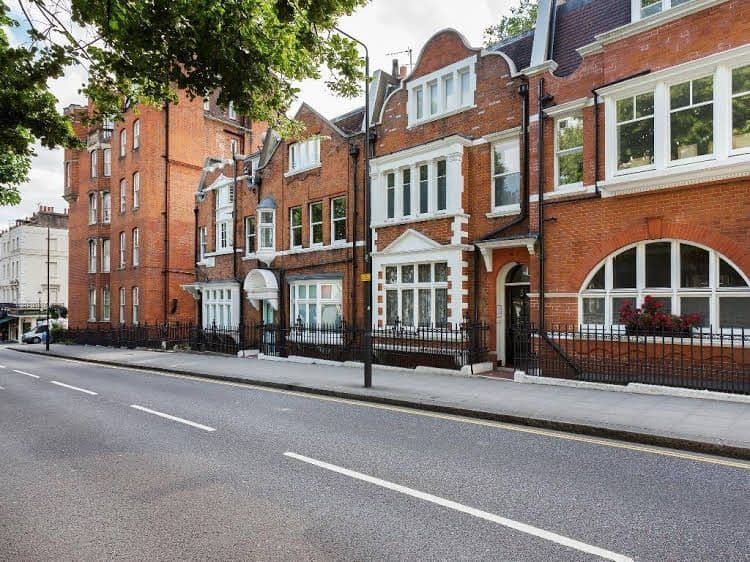 Veeve 4 Bed Kensington House On Kensington Church Street Veeve 4 Bed Kensington House On Kensington Church Street