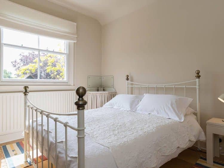 Veeve 4 Bed House On Magdalen Road Wandsworth Veeve 4 Bed House On Magdalen Road Wandsworth