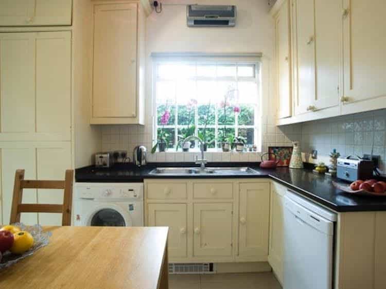 Veeve Artistic 4 Bedroom Home Esmond Road Chiswick Veeve Artistic 4 Bedroom Home Esmond Road Chiswick
