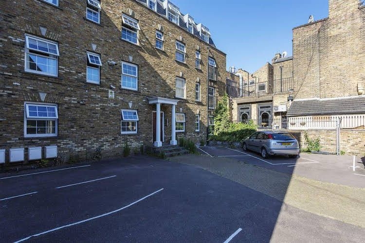 Veeve 3 Bed Flat With Parking Walford Road Stoke Newington2