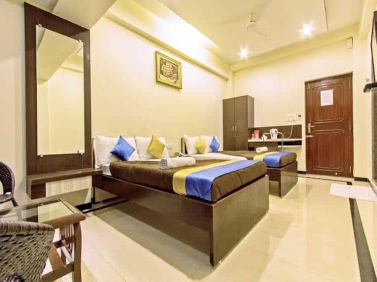 Zo Rooms Santacruz East Zo Rooms Santacruz East