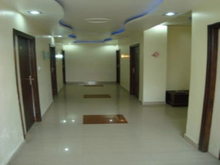 Hotel R K Excellency0