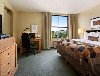 Four Points by Sheraton Cincinnati North4