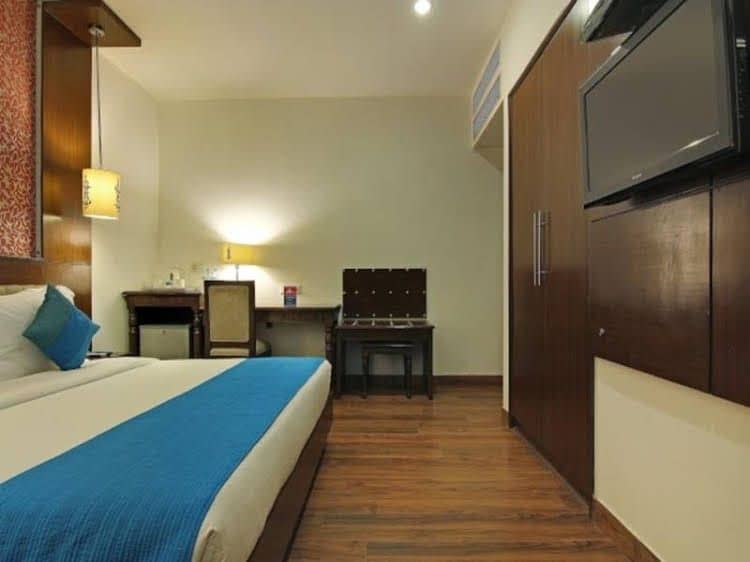 Zo Rooms GK-1 M Block Market Zo Rooms GK-1 M Block Market