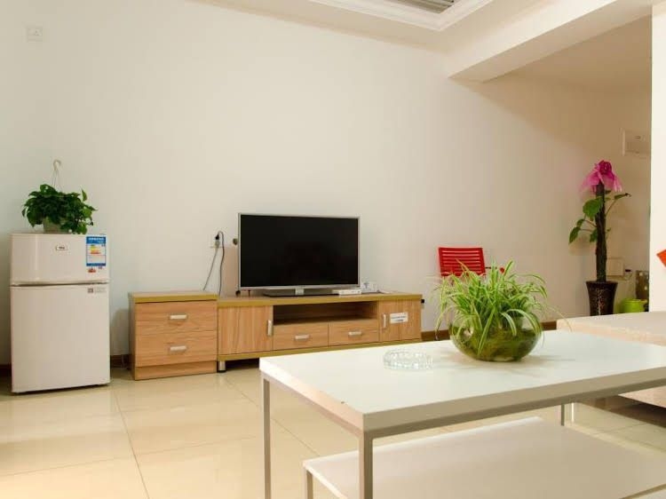 Xian Mark and Henry Apartment1