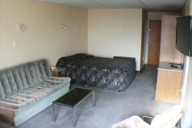 Equestrian Hotel4