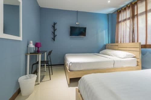 Economy Quadruple Room with Shared Bathroom