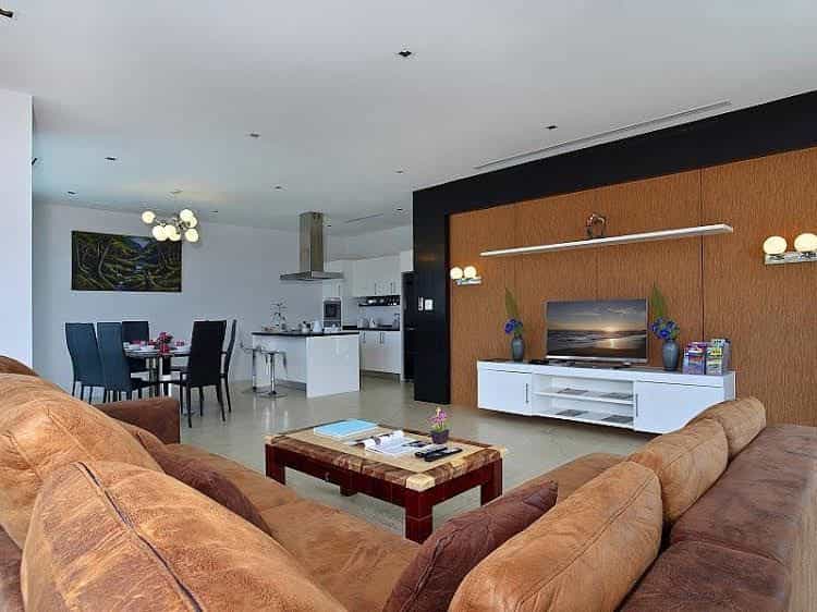 Kata Horizon Villa B1 Kata Horizon Villa B1
