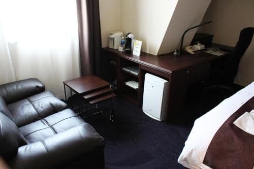 Deluxe King Room - Non-Smoking