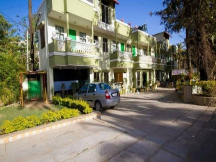 Hotel Vishram4
