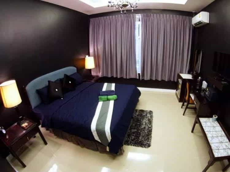 Pitbull Hotel Pitbull Hotel