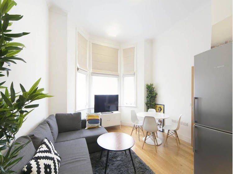 FG Property Earls Court- Castletown Road2