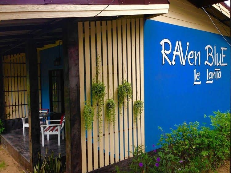 ราเวน บลู (Raven Blue)0