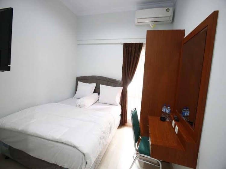 RedDoorz @ Tebet Utara RedDoorz @ Tebet Utara