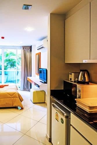 Studio Apartment