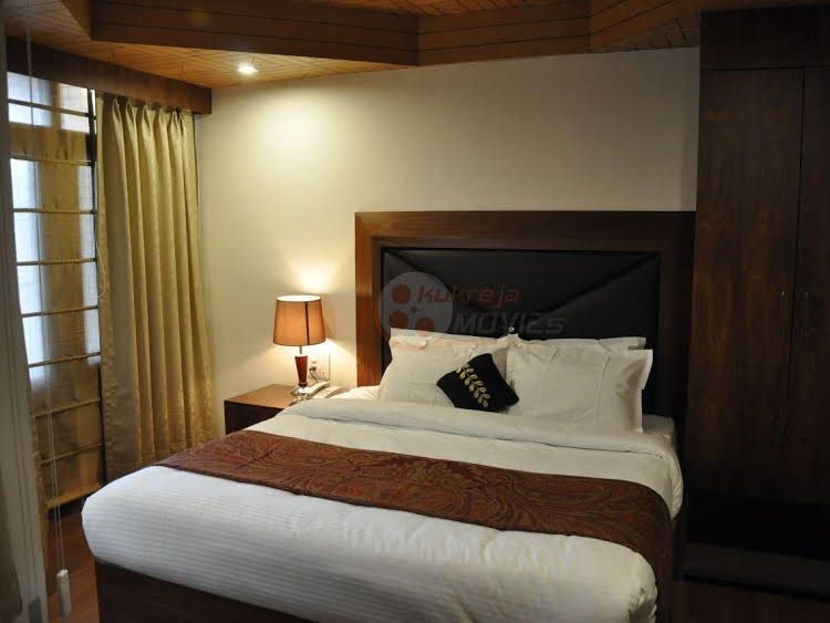 Hotel Shiwalik Regency0