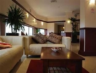 Sky Plaza Hotel1