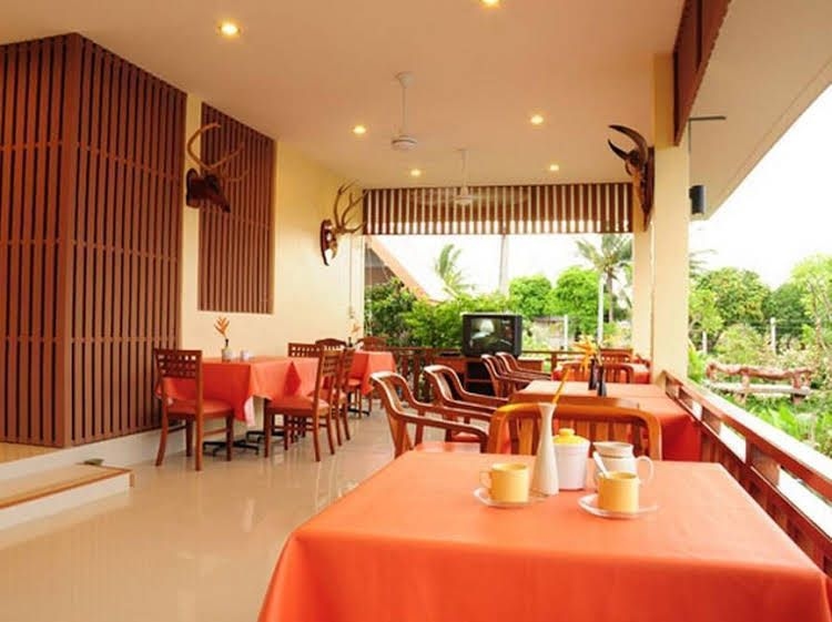 โรงแรมบ้านชายน้ำ (Baan Chay Namm Resort)4