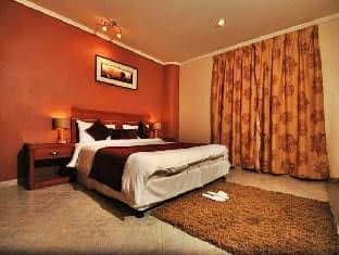 Peninsula Hotel Suites Peninsula Hotel Suites
