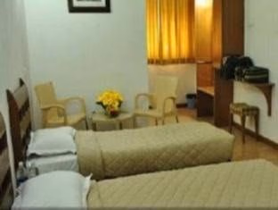 The Carnival Resort3