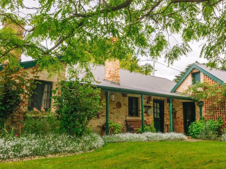 Laurel Cottage3