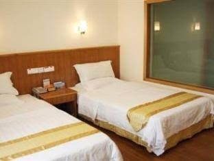 Golden Avenue Hotel3