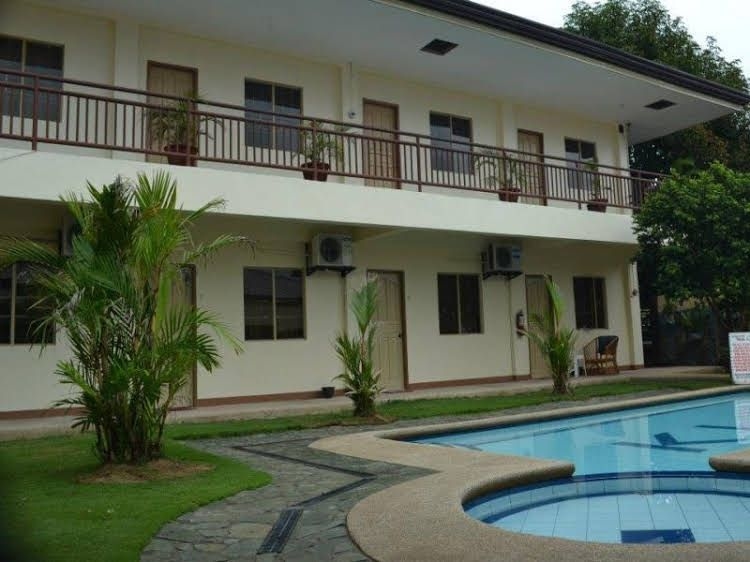 Kingston Lodge0