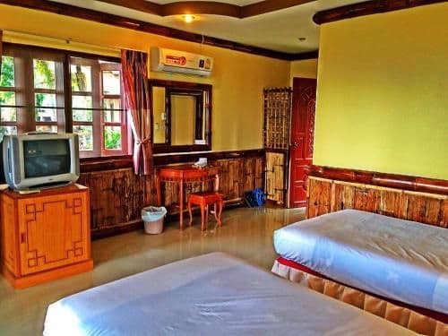 Bungalow Twin Room with Air Condition