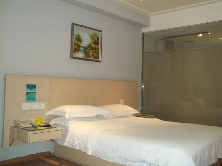 City Convenience Inn3