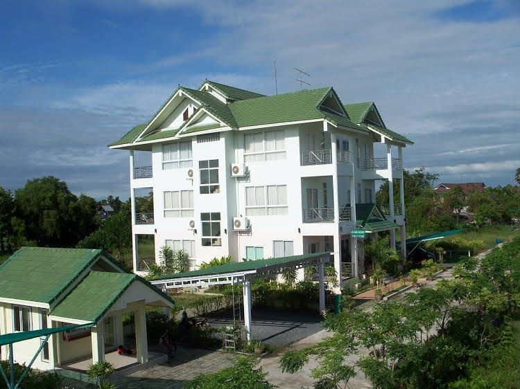 Kasem Garden Hotel Surin0