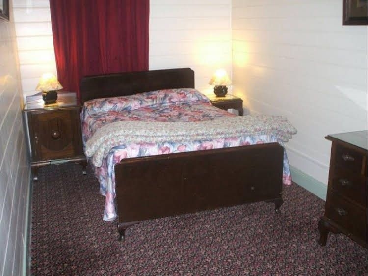 แจมเบรู ผับ แอนด์ เซลยาร์ด โมเต็ล (Jamberoo Pub and Saleyard Motel)4