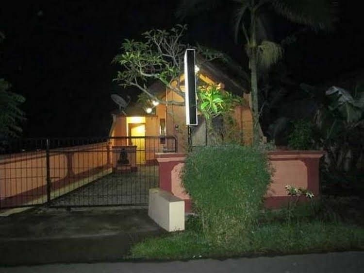Anni House1