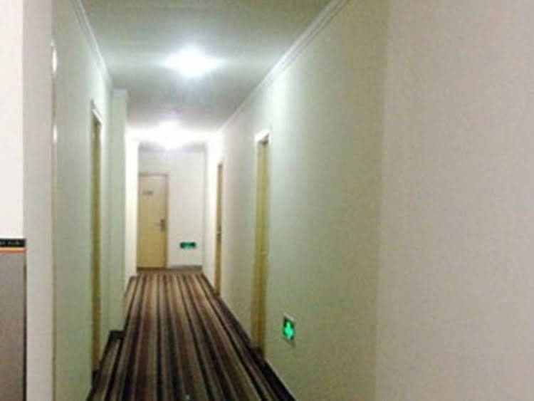Super 8 Jinan Jingwei Super 8 Jinan Jingwei
