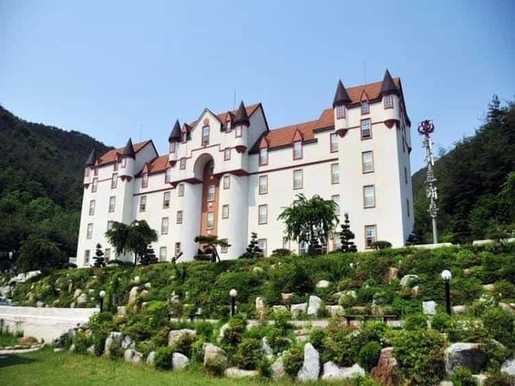 White Castle Resort