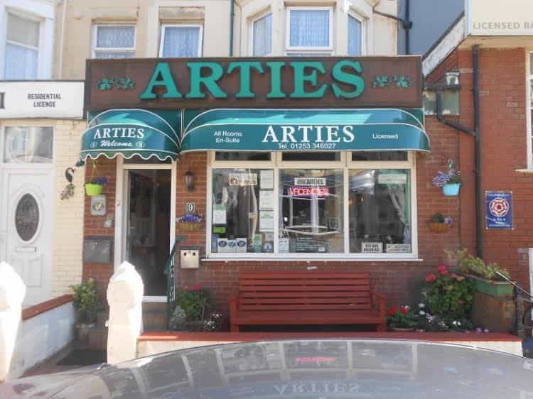 Arties Hotel Arties Hotel